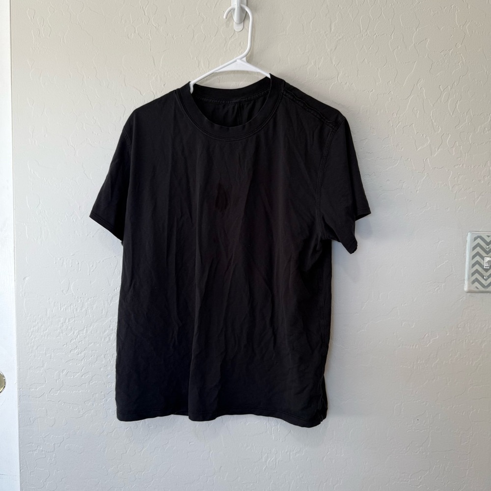 lululemon athletica Black Short Sleeve Tee